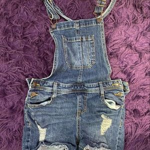 Jean overall shorts.